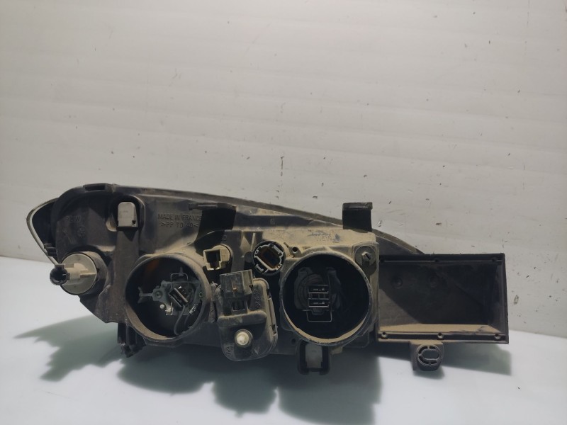 Recambio de faro izquierdo para nissan primera berlina (p11) 2.0 turbodiesel cat referencia OEM IAM 260609F602  