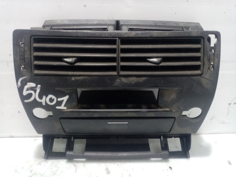 Recambio de moldura para citroën c4 berlina referencia OEM IAM 09646338277  