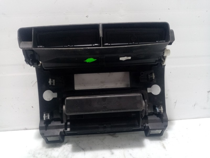 Recambio de moldura para citroën c4 berlina referencia OEM IAM 09646338277  