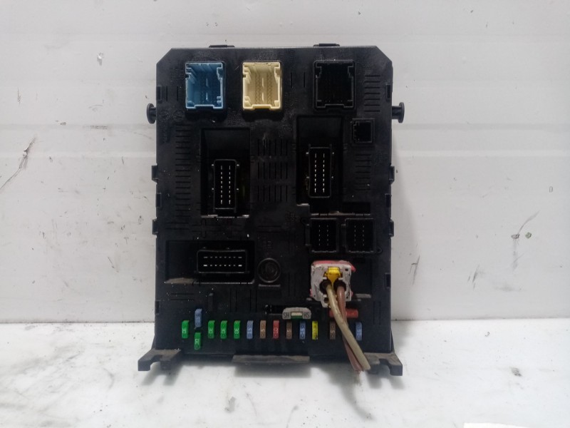 Recambio de centralita bsi para citroën c4 berlina referencia OEM IAM 0  