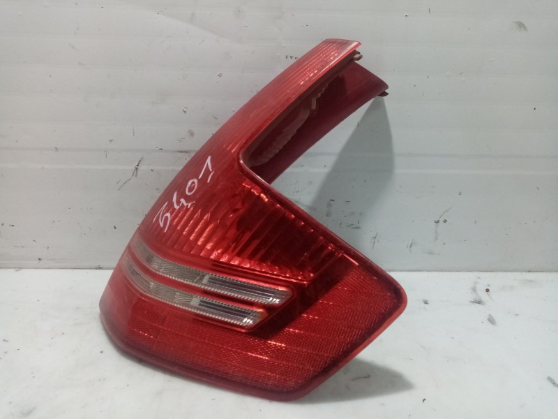 Recambio de piloto trasero derecho para citroën c4 berlina referencia OEM IAM 6351T8  