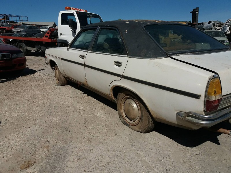 chrysler 2l    |   ... | 0 | 13,35 del año 06/08/1976