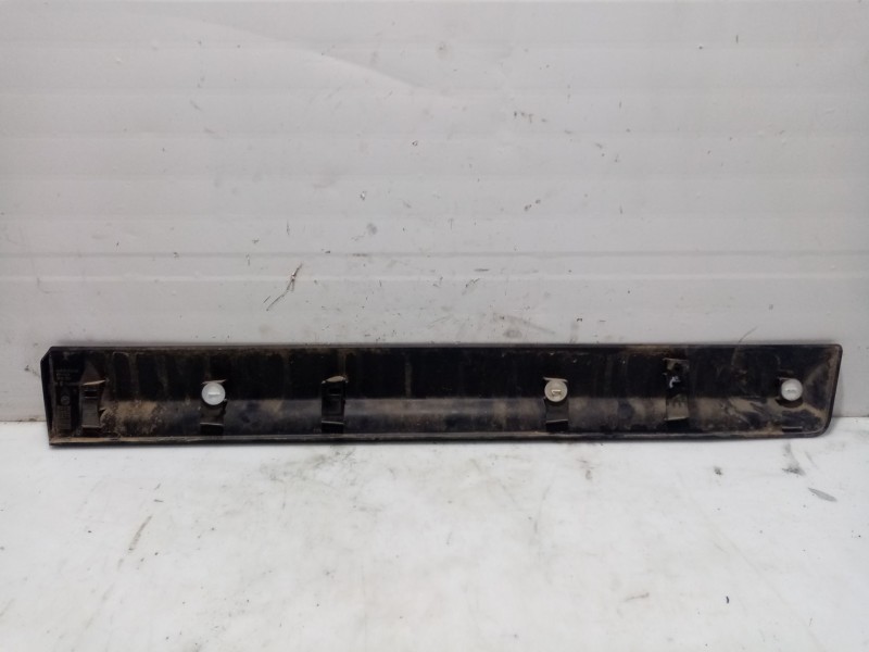 Recambio de moldura para citroën c4 berlina referencia OEM IAM 9646793477  