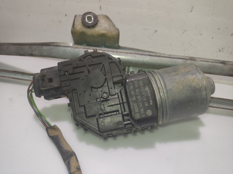 Recambio de motor limpia delantero para volkswagen passat berlina (3b3) referencia OEM IAM 0  