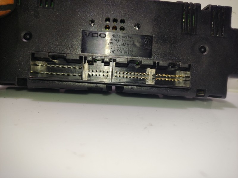 Recambio de mando calefaccion / aire acondicionado para volkswagen passat berlina (3b3) referencia OEM IAM 3B1907044K  