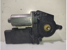 Recambio de motor elevalunas delantero izquierdo para volkswagen passat berlina (3b3) referencia OEM IAM 0130821694  