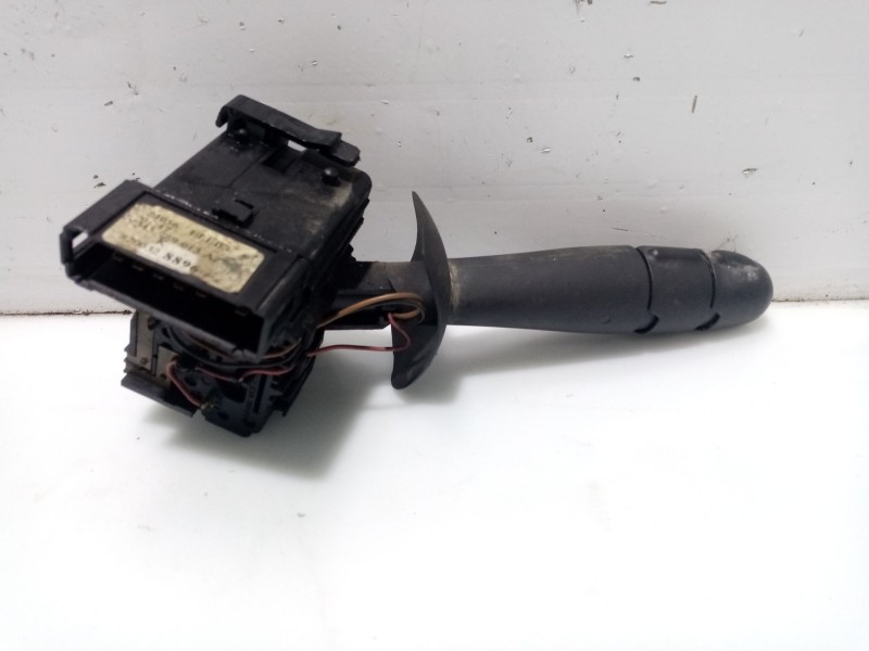 Recambio de mando intermitentes para renault laguna ii (bg4w) laguna ii referencia OEM IAM 7701061757 8200328896 