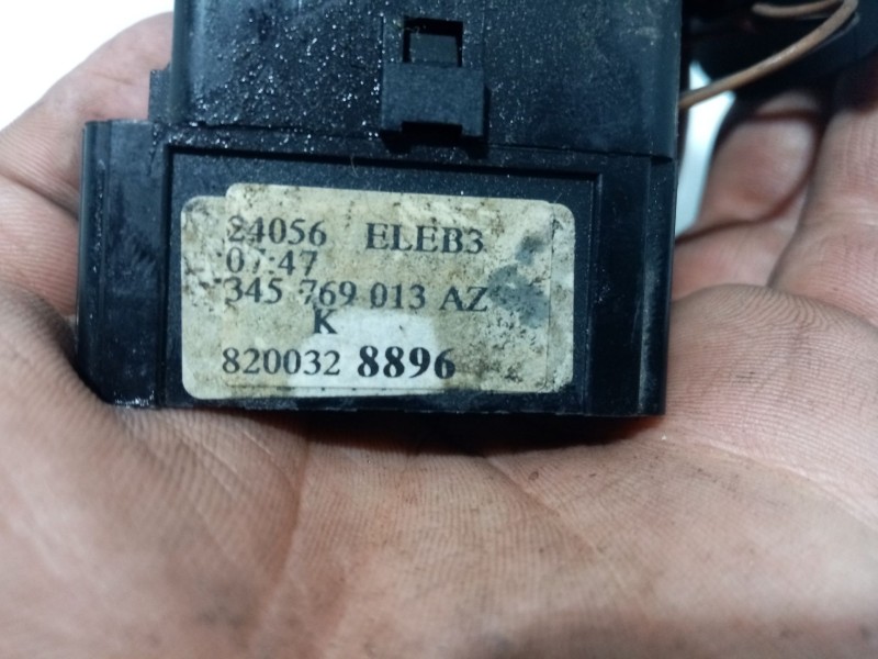 Recambio de mando intermitentes para renault laguna ii (bg4w) laguna ii referencia OEM IAM 7701061757 8200328896 