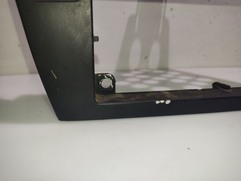 Recambio de moldura para volkswagen passat berlina (3b3) referencia OEM IAM 3B0858069  