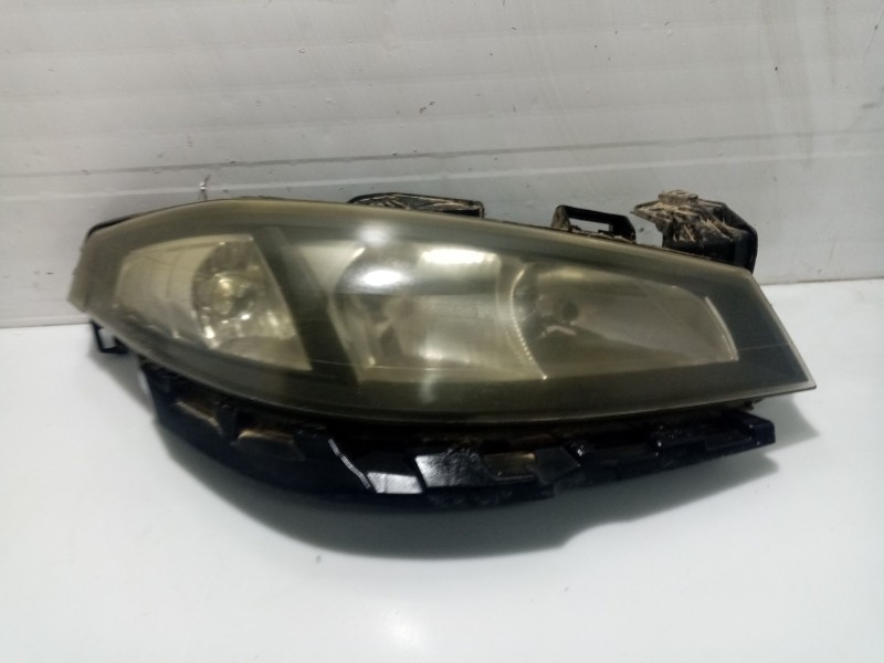 Recambio de faro derecho para renault laguna ii (bg4w) laguna ii referencia OEM IAM 7701061671  