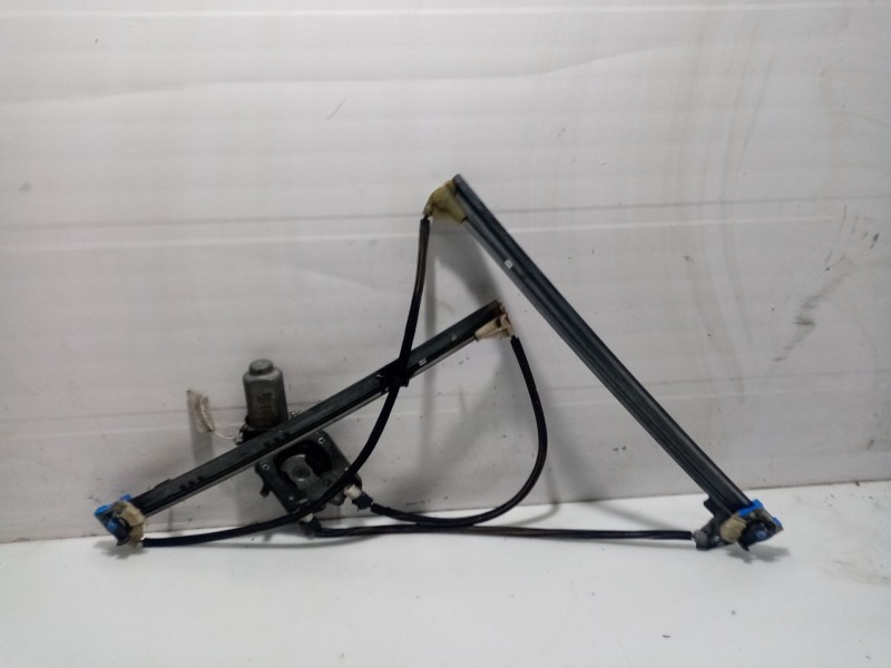 Recambio de elevalunas delantero derecho para renault laguna ii (bg4w) laguna ii referencia OEM IAM 8200485195  