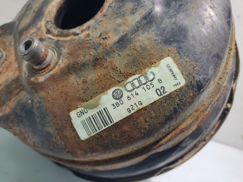 Recambio de servofreno para volkswagen passat berlina (3b3) referencia OEM IAM 3B0614105B  