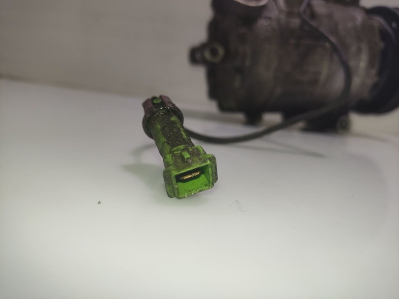 Recambio de compresor aire acondicionado para volkswagen passat berlina (3b3) referencia OEM IAM 8D0260808 4472208182 