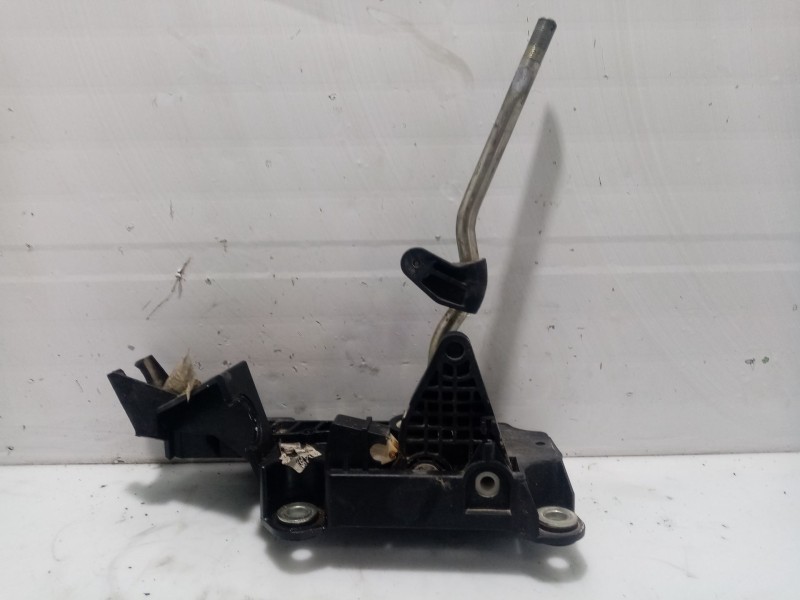 Recambio de palanca cambio para ford focus ii (da_, hcp, dp) 1.6 tdci referencia OEM IAM 1378329 4M5R7C453 