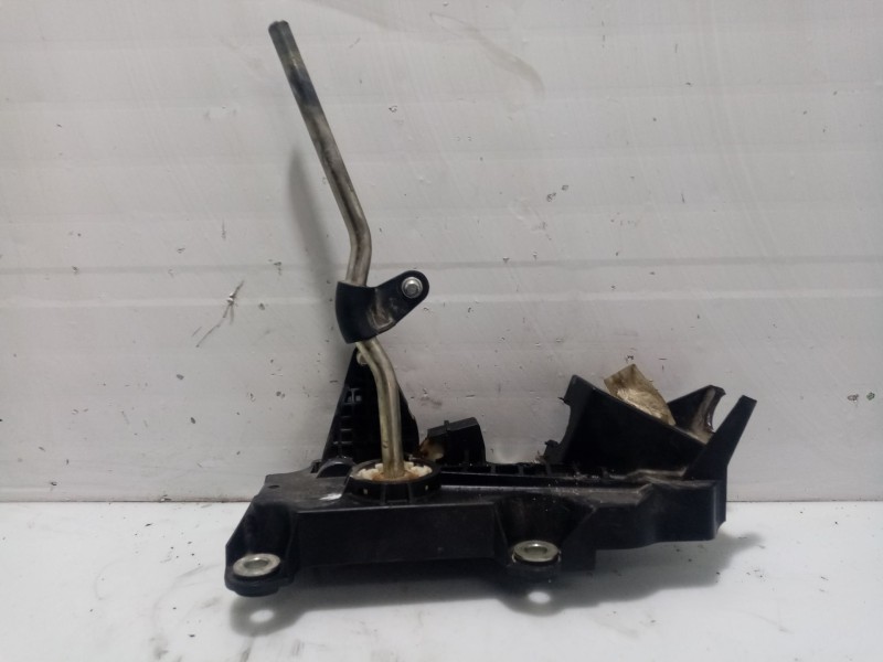 Recambio de palanca cambio para ford focus ii (da_, hcp, dp) 1.6 tdci referencia OEM IAM 1378329 4M5R7C453 