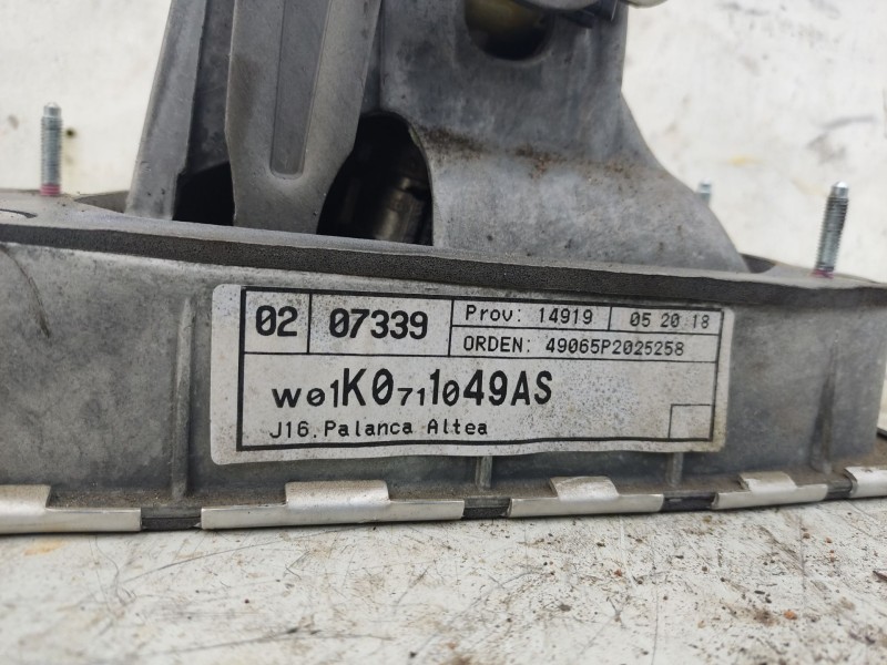 Recambio de palanca cambio para seat altea (5p1) 1.9 tdi referencia OEM IAM 1K0711049AS  