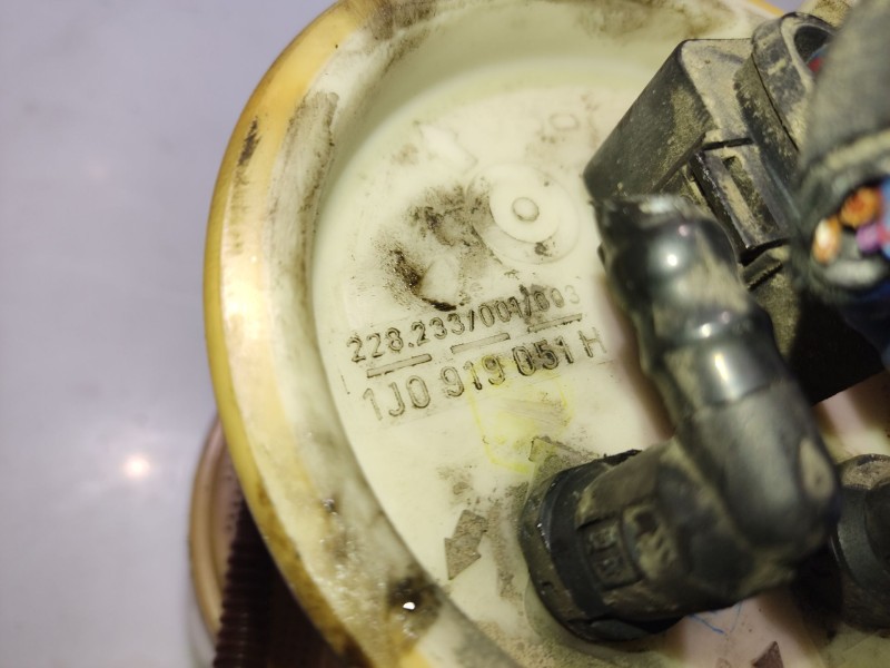 Recambio de aforador para audi a3 (8l) referencia OEM IAM 1J0919051H 228233001 