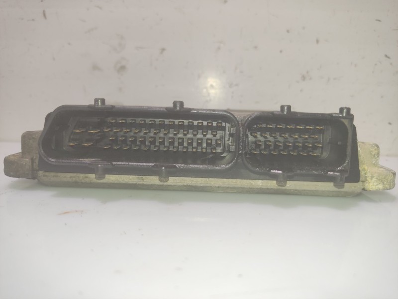 Recambio de centralita motor uce para audi a3 (8l) referencia OEM IAM 06A906018CD 0261204993 