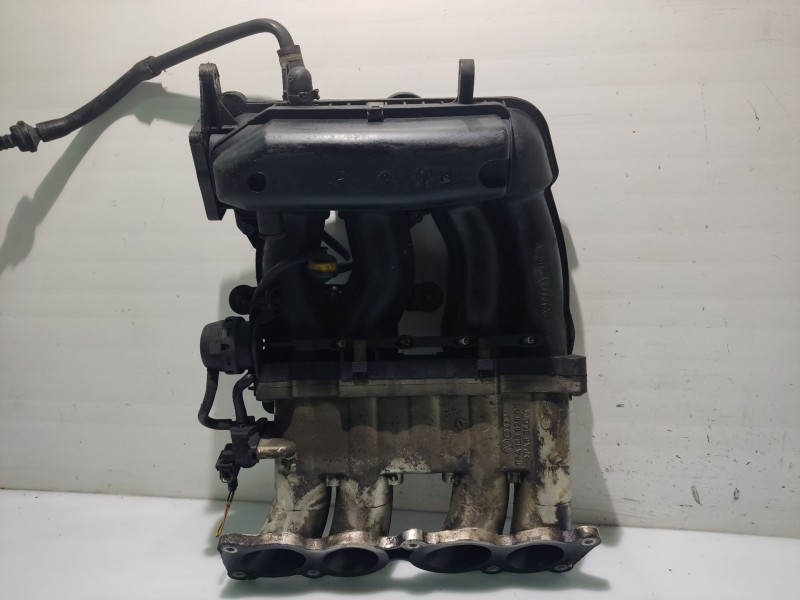 Recambio de colector admision para audi a3 (8l) referencia OEM IAM 06A133925GB 06A133205N 