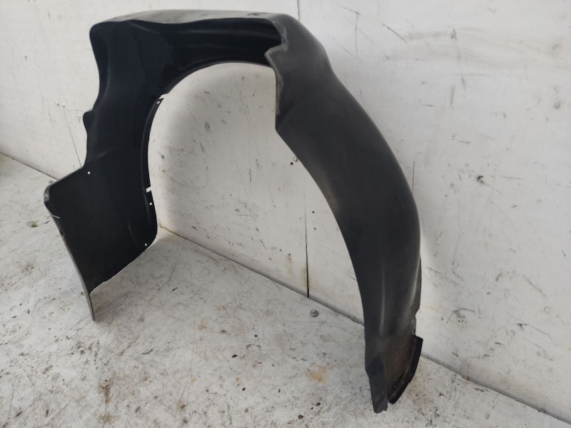 Recambio de paso de rueda delantero derecho para audi a3 (8l) referencia OEM IAM 8L0821172B  