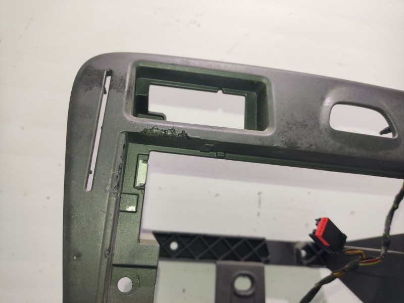 Recambio de moldura para ford fusion (ju_) 1.4 tdci referencia OEM IAM 6N11N047A04  