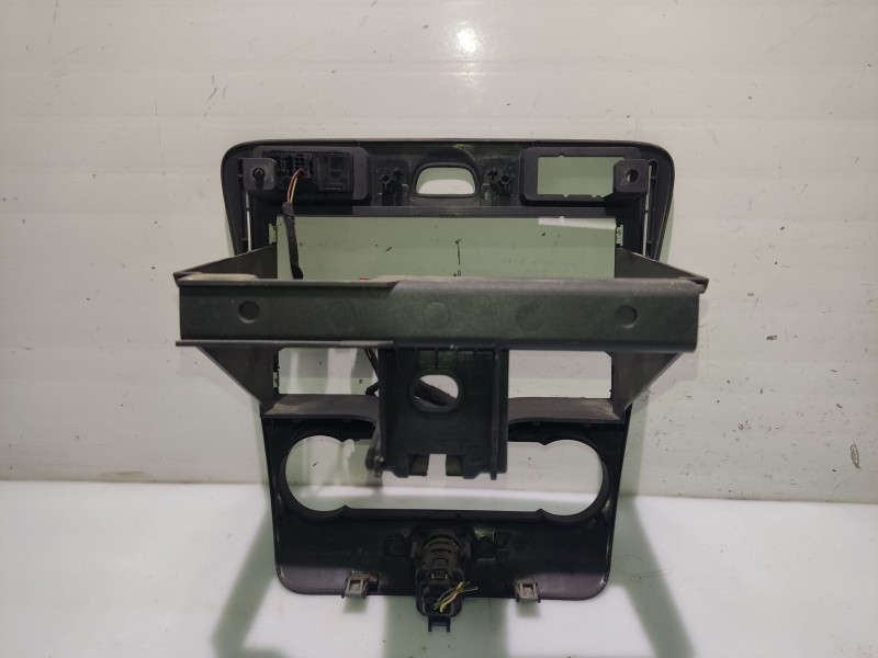 Recambio de moldura para ford fusion (ju_) 1.4 tdci referencia OEM IAM 6N11N047A04  