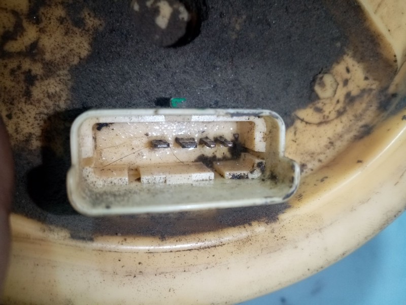 Recambio de aforador para peugeot 206 berlina referencia OEM IAM 9642124080C 0973200990304 9642124380