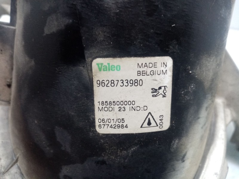 Recambio de faro antiniebla derecho para peugeot 206 berlina referencia OEM IAM 6205T2 9628733980 67742984