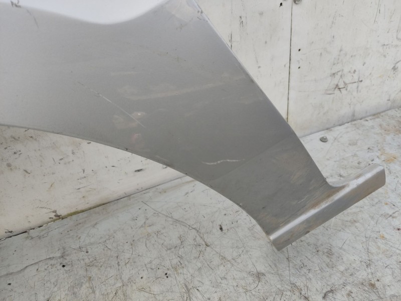 Recambio de aleta delantera izquierda para ford fusion (ju_) 1.4 tdci referencia OEM IAM 1420115  