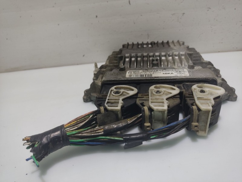 Recambio de centralita motor uce para ford focus berlina (cap) referencia OEM IAM 6M5112A650YA 5WS40512AT 