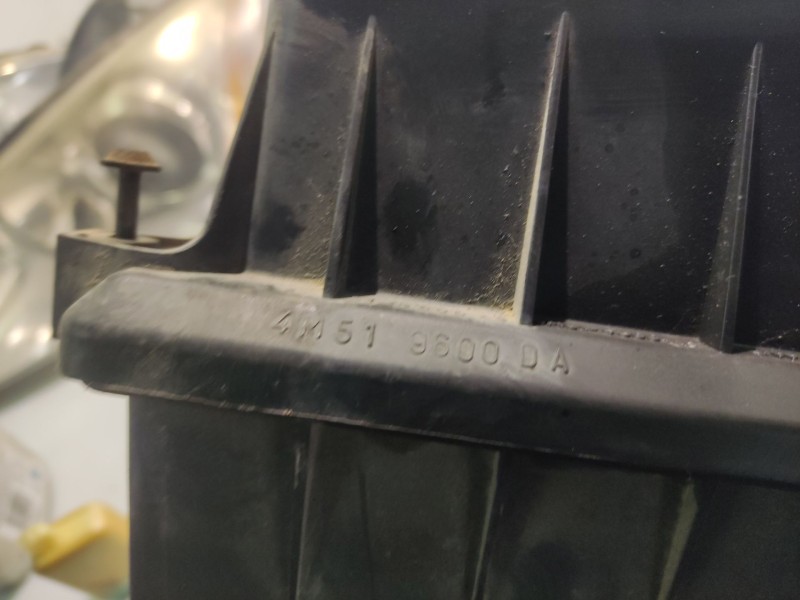 Recambio de caja filtro de aire para ford focus berlina (cap) referencia OEM IAM 4M519600DA  