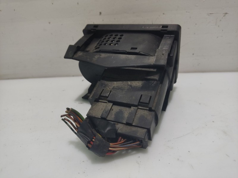 Recambio de mando luces para ford focus berlina (cap) referencia OEM IAM 4M5T13A024CA  