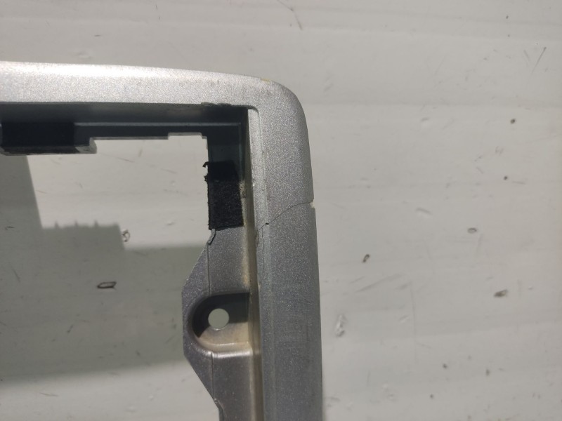 Recambio de moldura para ford focus berlina (cap) referencia OEM IAM 4M5118522EB  