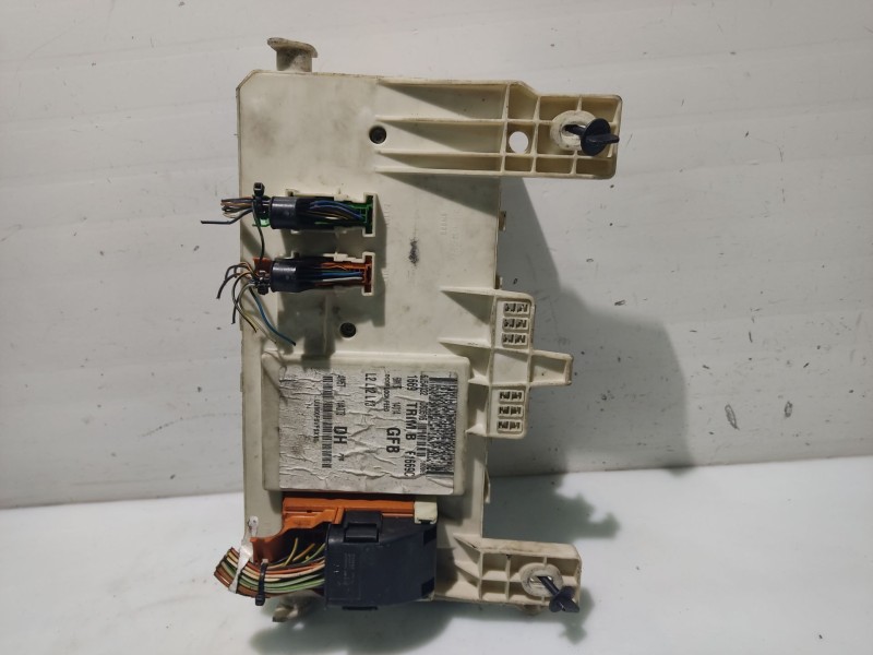 Recambio de modulo electronico para ford focus berlina (cap) referencia OEM IAM 4M5T15A073DH 519100705 