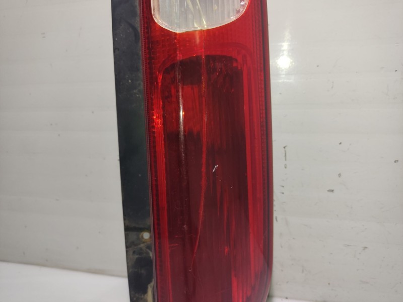 Recambio de piloto trasero derecho para ford focus berlina (cap) referencia OEM IAM 3M5113A602AA  