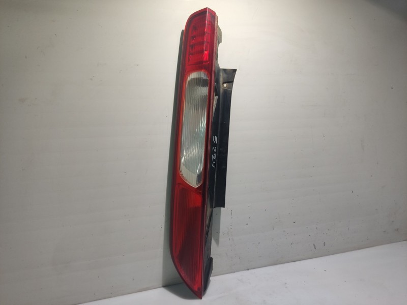 Recambio de piloto trasero izquierdo para ford focus berlina (cap) referencia OEM IAM 3M5113A603AA  