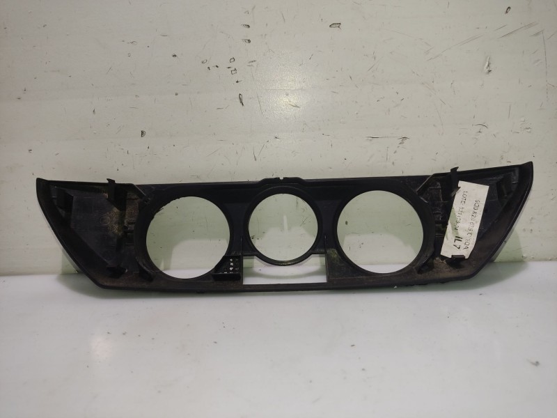 Recambio de moldura para volkswagen polo iv (9n_, 9a_) 1.4 16v referencia OEM IAM 6Q0820075G  