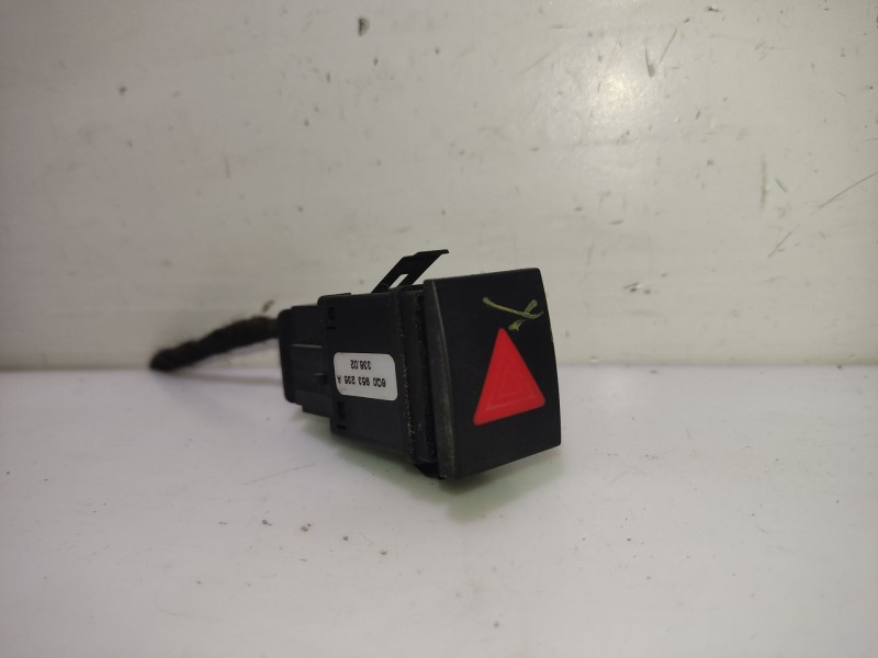 Recambio de warning para volkswagen polo iv (9n_, 9a_) 1.4 16v referencia OEM IAM 6Q0953235A  