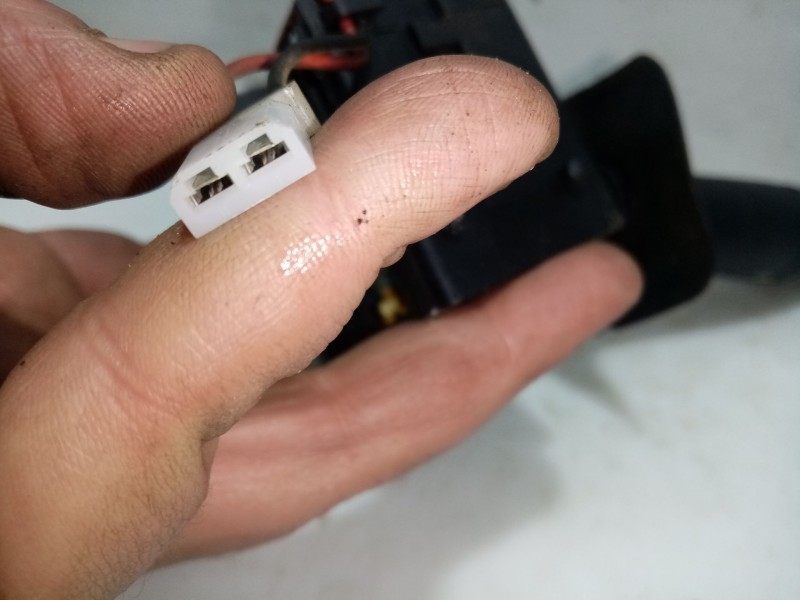 Recambio de mando intermitentes para renault kangoo (f/kc0) referencia OEM IAM 7701053057 8200090339 34484901AJ