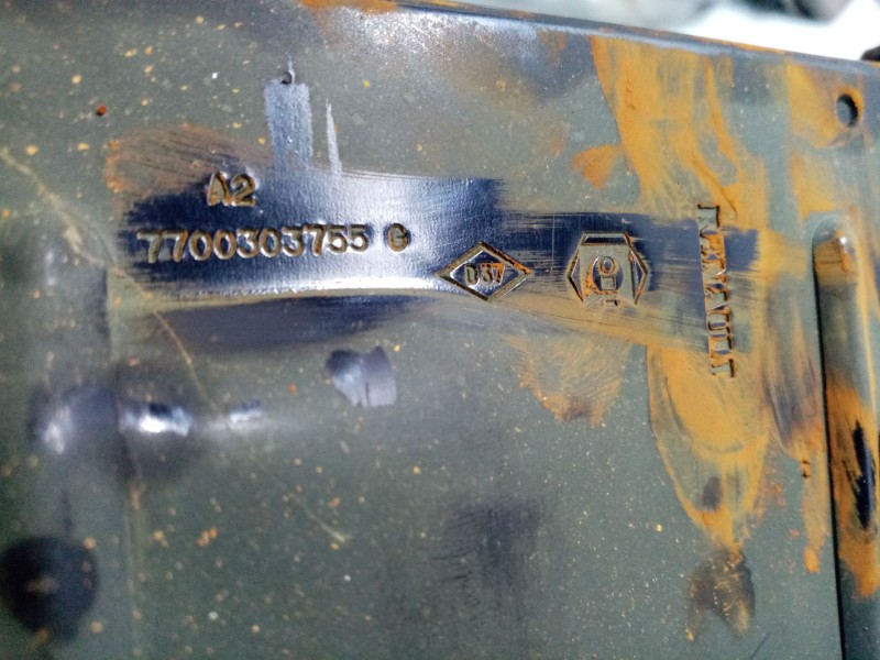 Recambio de travesaño superior para renault kangoo (f/kc0) referencia OEM IAM 07700303755  