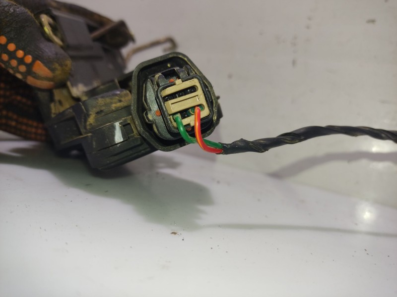 Recambio de cerradura puerta delantera derecha para hyundai matrix (fc) 1.6 cat referencia OEM IAM 8132017120  