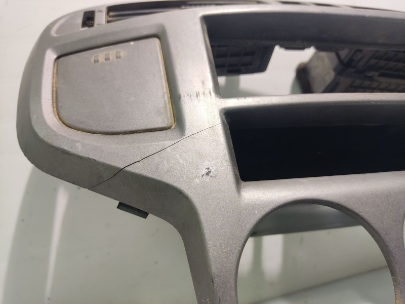 Recambio de moldura para hyundai matrix (fc) 1.6 cat referencia OEM IAM 8474217100  