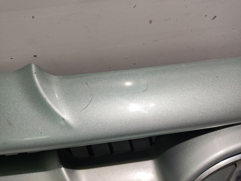 Recambio de rejilla delantera para hyundai matrix (fc) 1.6 cat referencia OEM IAM 8636117010  