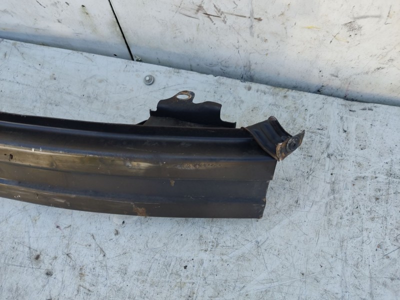 Recambio de refuerzo paragolpes delantero para hyundai matrix (fc) 1.6 cat referencia OEM IAM 8653017000  