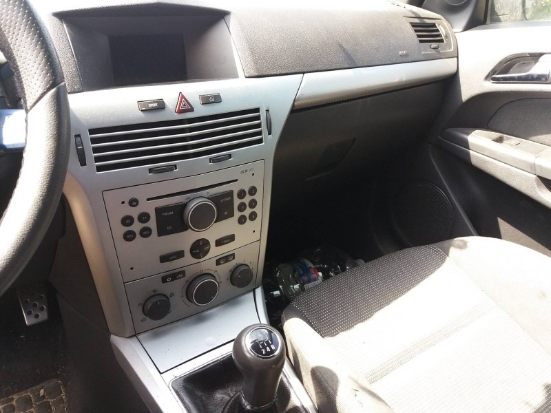 opel astra gtc 1.7 16v cdti   |   0.04 - ... | 2004 | 101 cv / 74 kw del año 2004