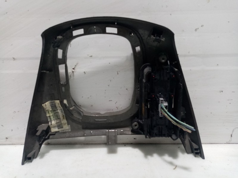 Recambio de moldura para renault scénic ii (jm0/1_) 1.9 dci (jm14) referencia OEM IAM   