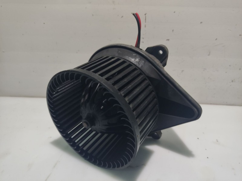 Recambio de ventilador calefaccion para renault master desde ´98 2.2 diesel referencia OEM IAM 7701044126  