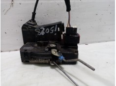 Recambio de cerradura puerta delantera izquierda para renault trafic combi (ab 4.01) 1.9 diesel referencia OEM IAM 8200008246  