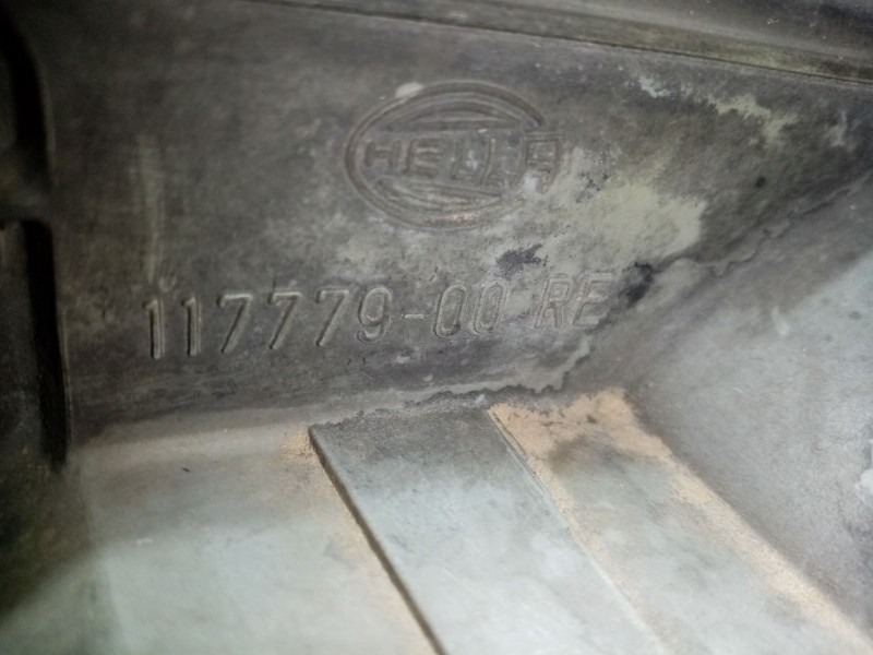 Recambio de faro derecho para mercedes-benz clase e (w123) berlina+coupe referencia OEM IAM 11777900  