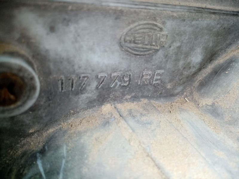 Recambio de faro derecho para mercedes-benz clase e (w123) berlina+coupe referencia OEM IAM 117779RE  